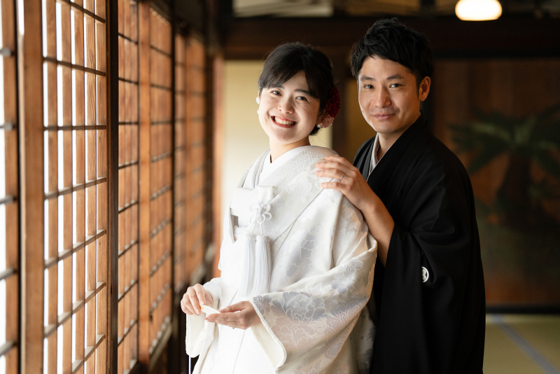 白無垢と黒紋付