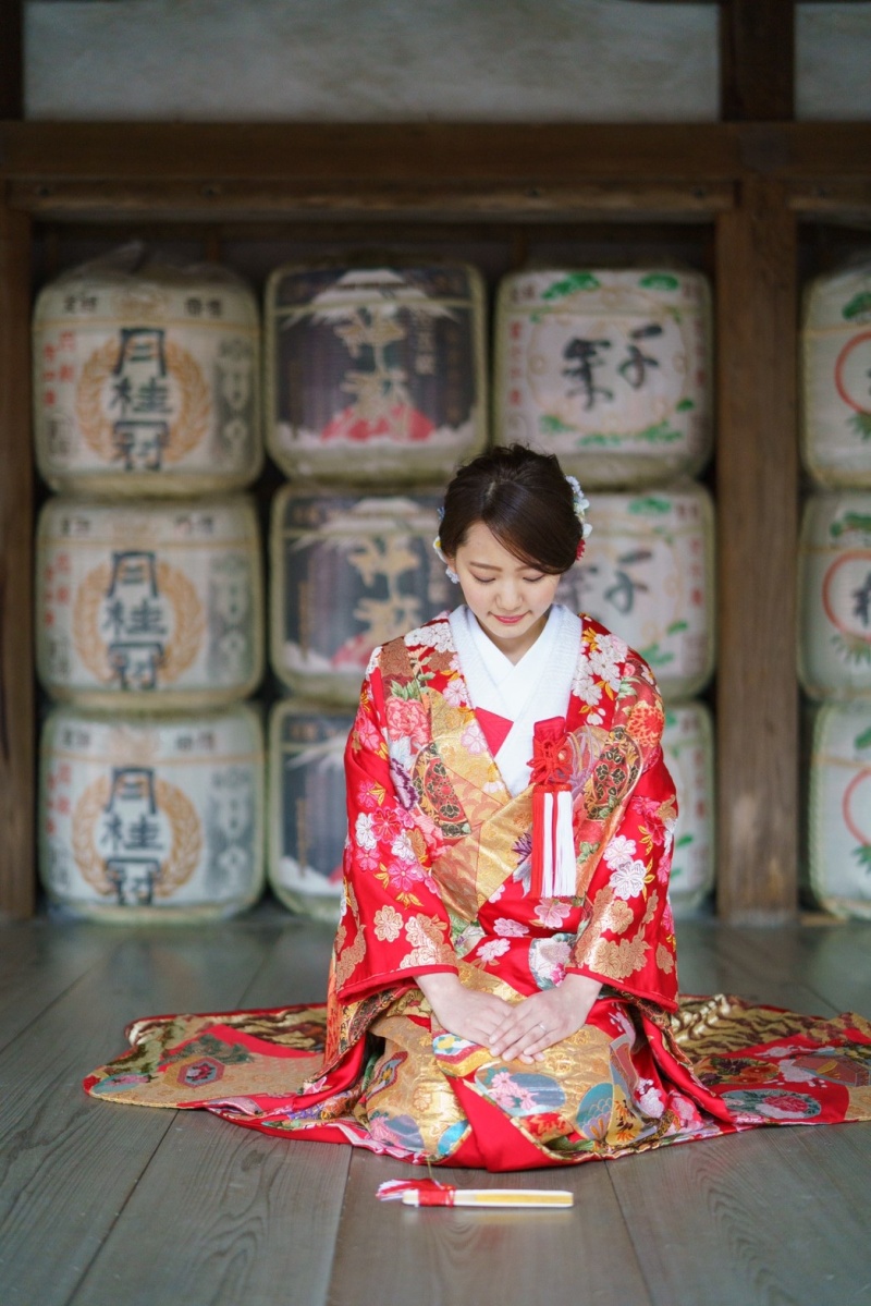 新婦様の正座シーン