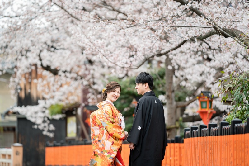 優しく見つめて