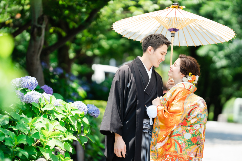 紫陽花咲く祇園と和室で白無垢