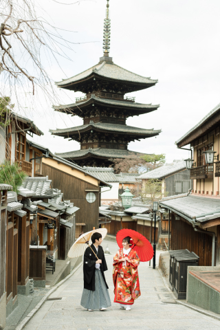 京都の街並みでフォトウェディング