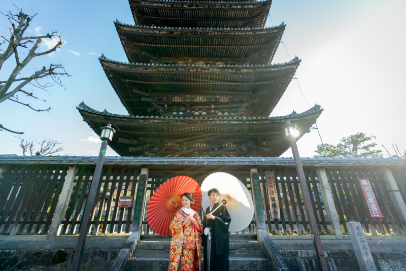 五重塔の麓で