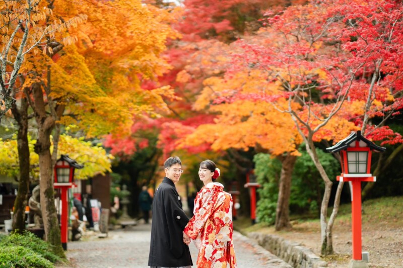 オレンジと朱色