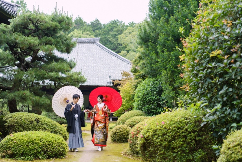 白無垢と色打掛、ロケーション撮影