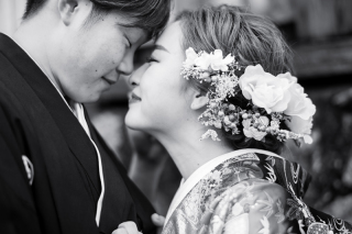 グイグイくっ付いて行こうよ