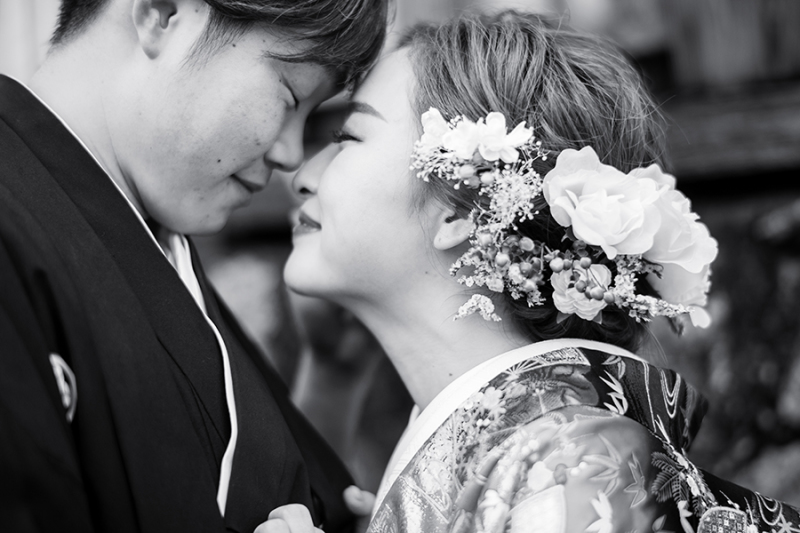 グイグイくっ付いて行こうよ