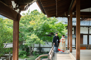 広いお寺で前撮り