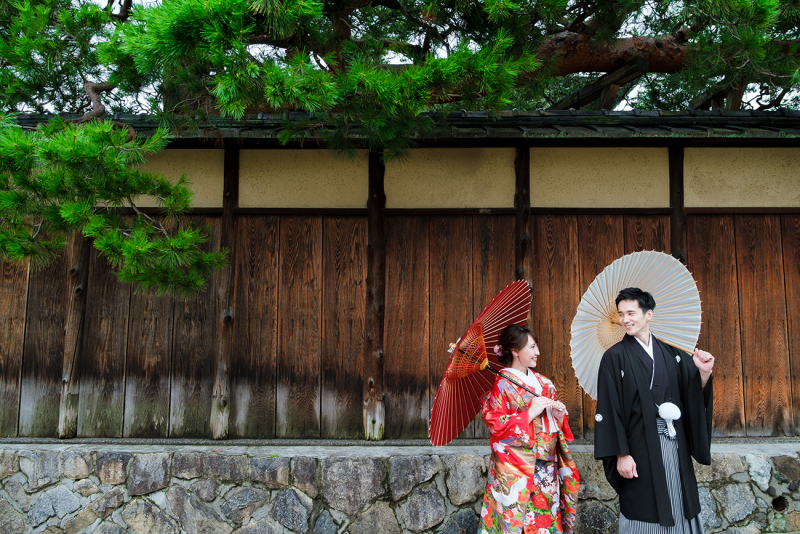 和傘を持てば完璧な雰囲気