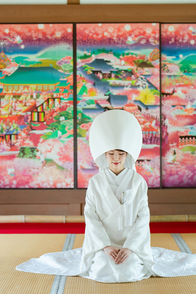 綿帽子、正座、襖絵