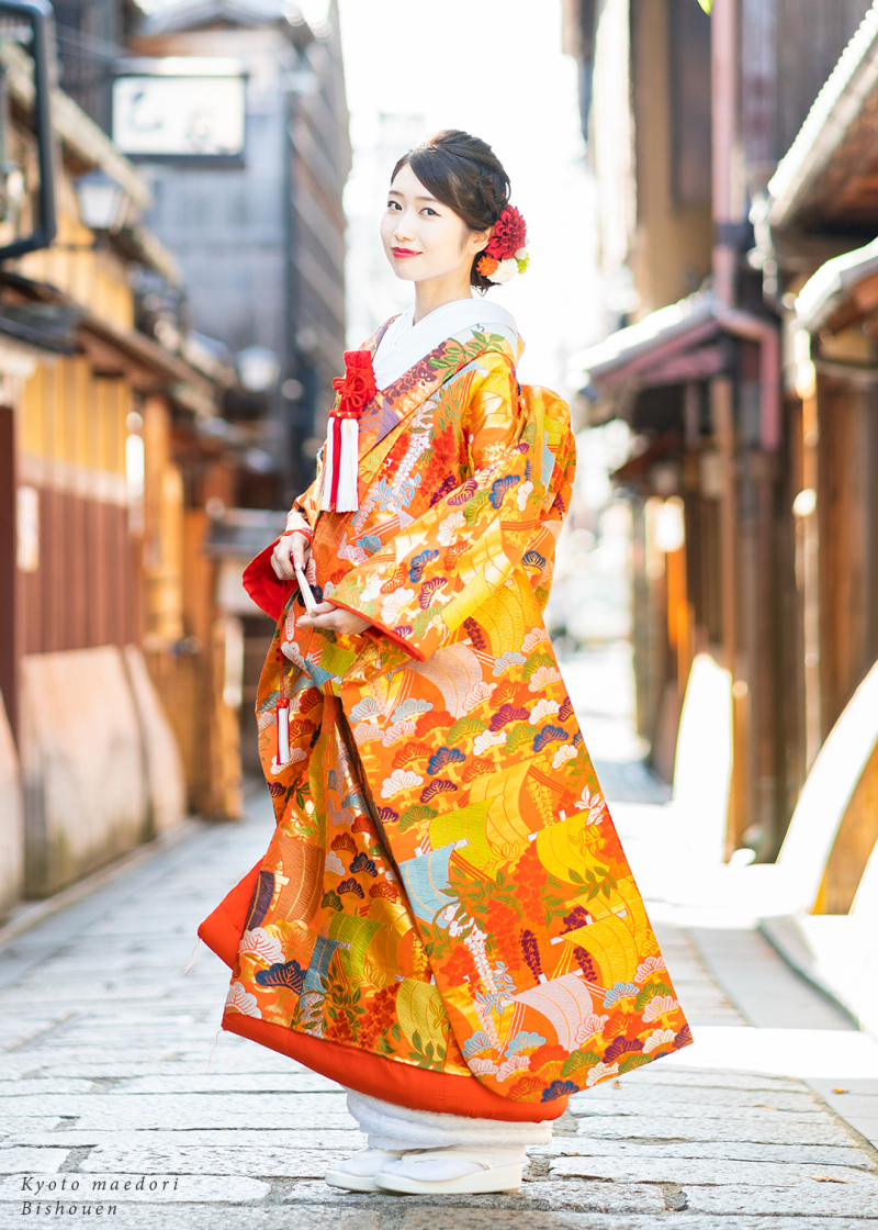 オレンジの色打掛