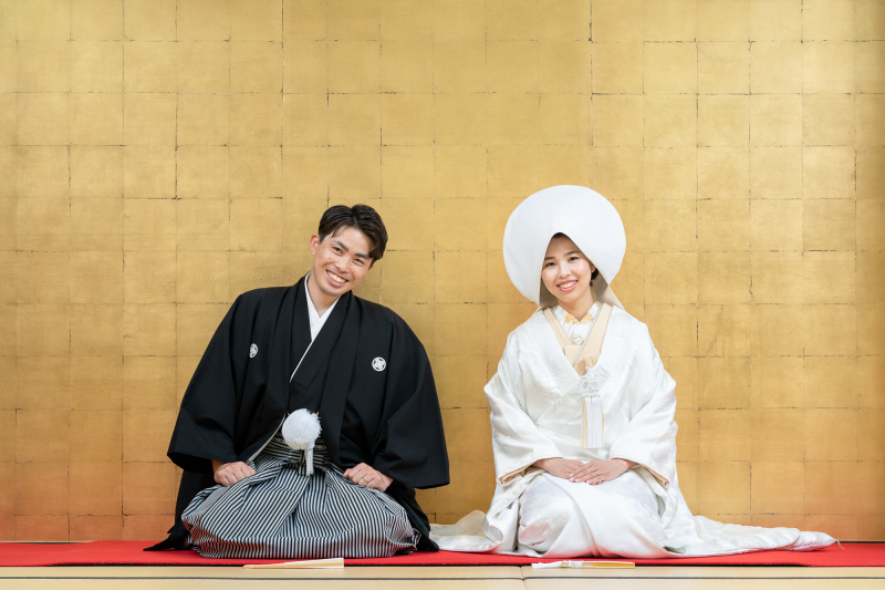 スタジオで正座