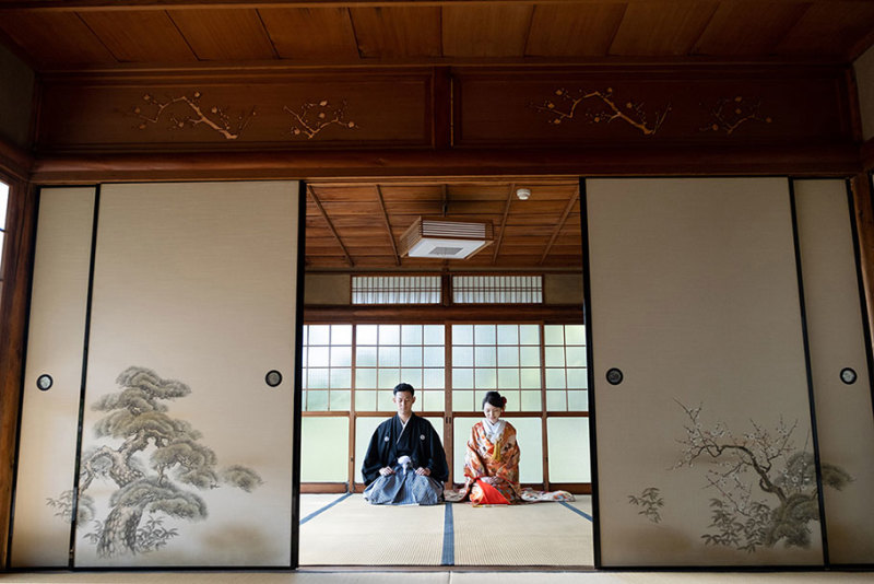 京都のローカル神社で静かに前撮りは如何でしょう