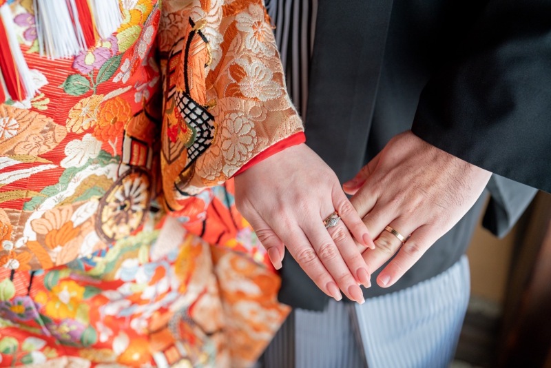 やさしい光に手を重ねて