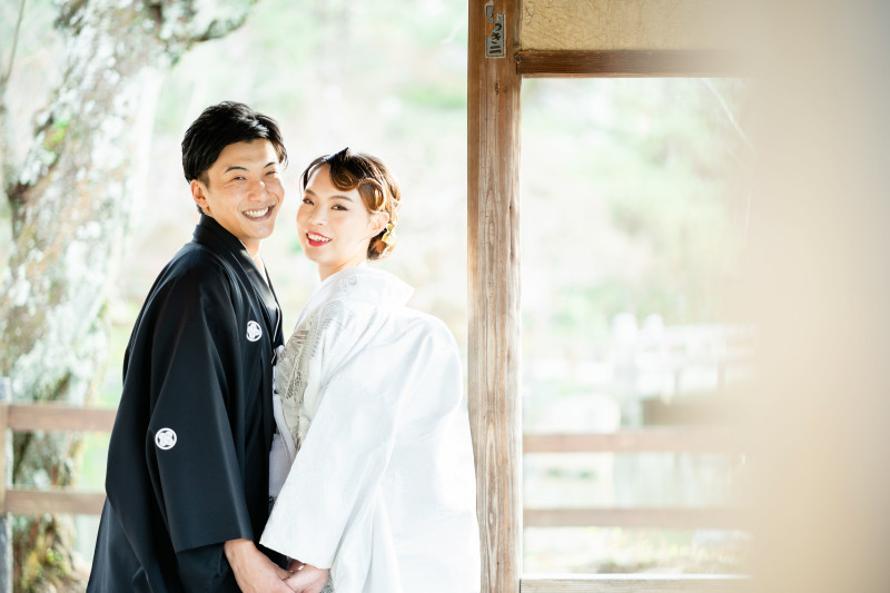 こちらを向いて