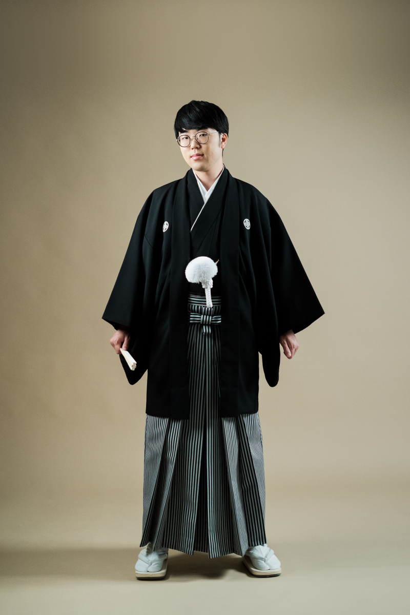 まずは男性から