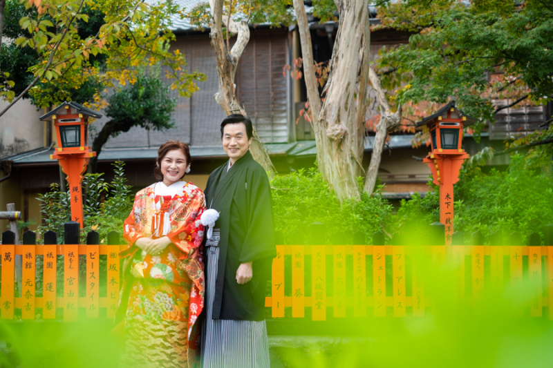 朱色も映えるロケーション