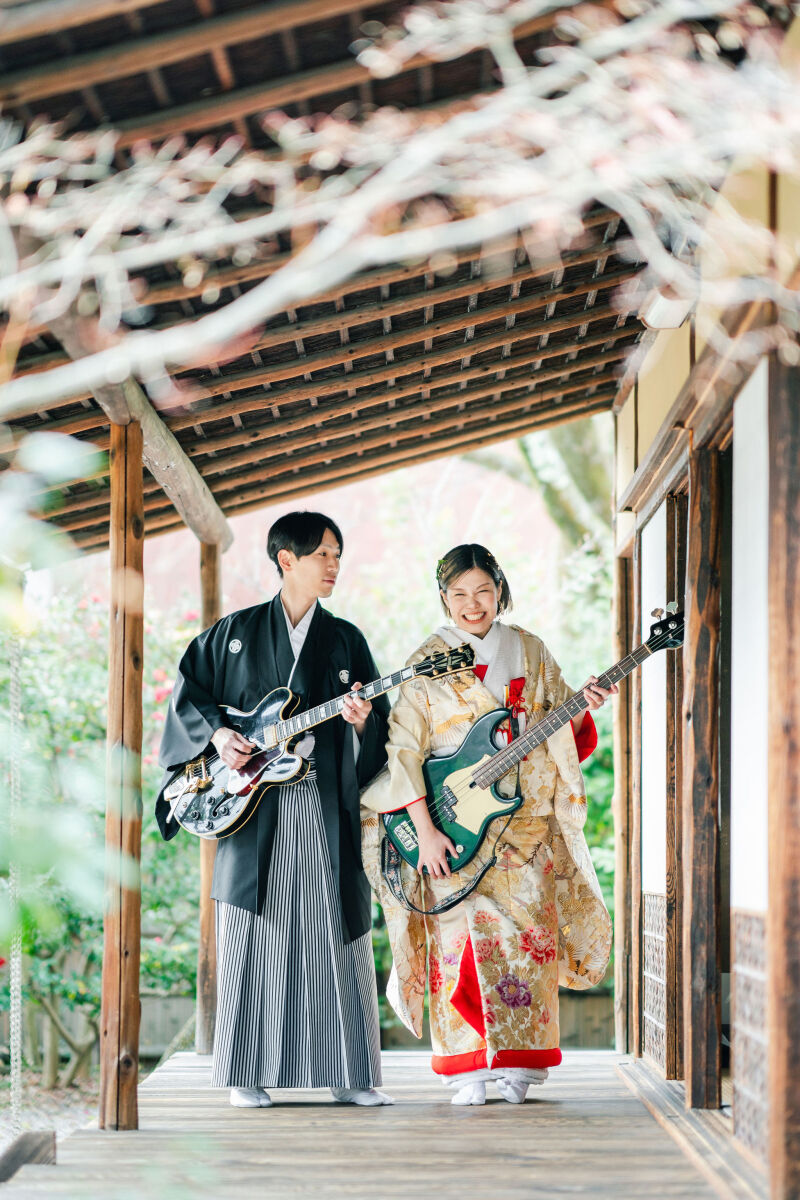 ギターとベース