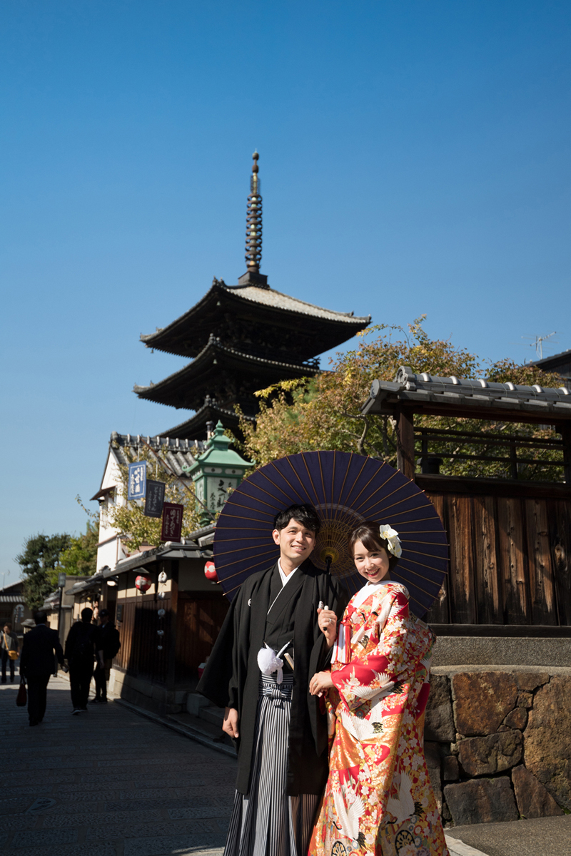 東山の八坂の塔と一緒に撮影