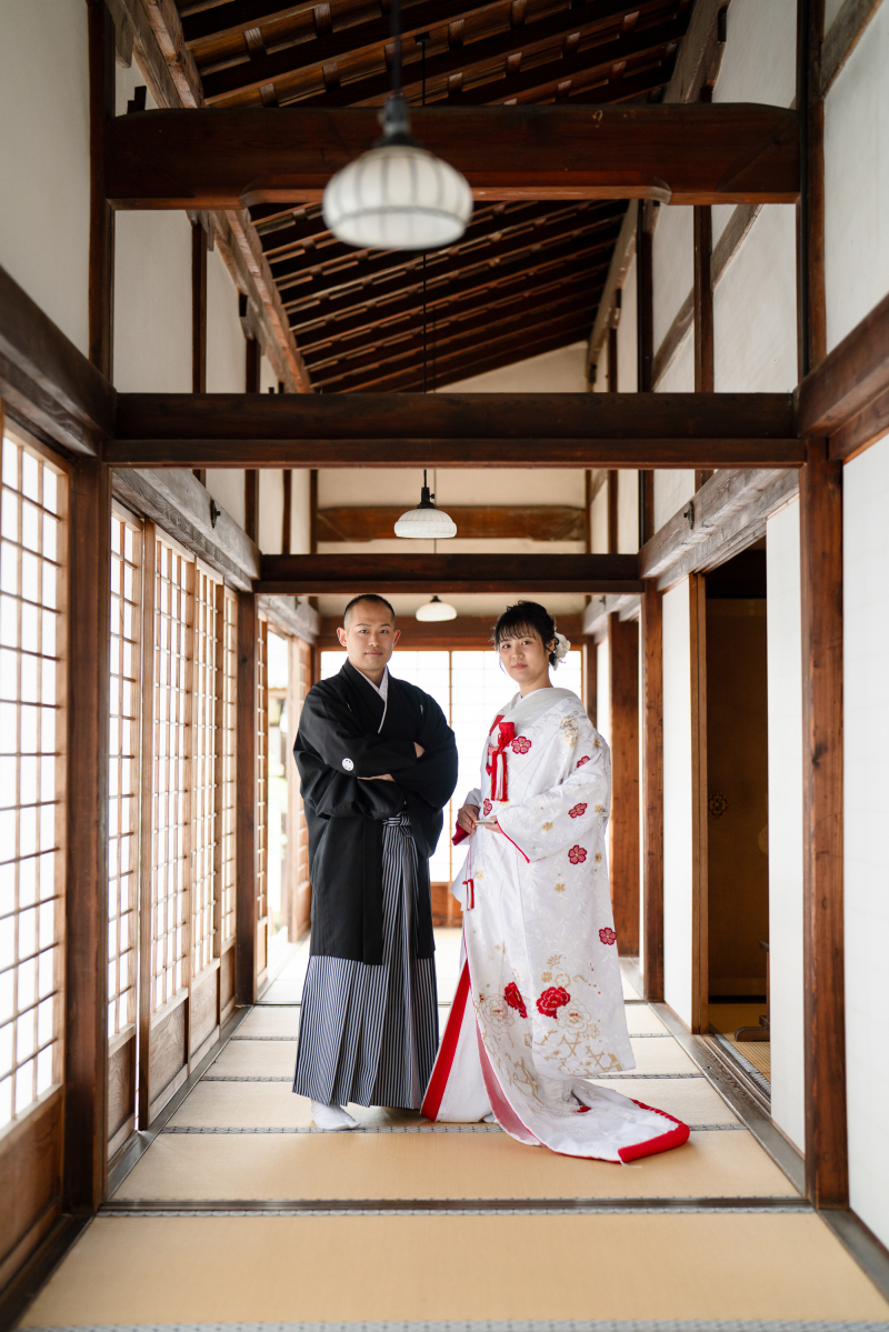 白無垢と黒紋付