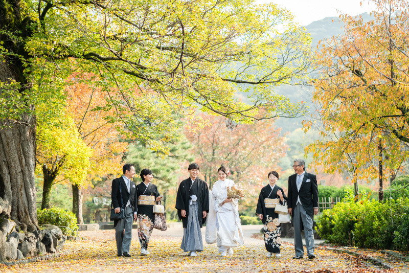 京都 美翔苑（KYOTO BISHOUEN）_両親の衣装がある