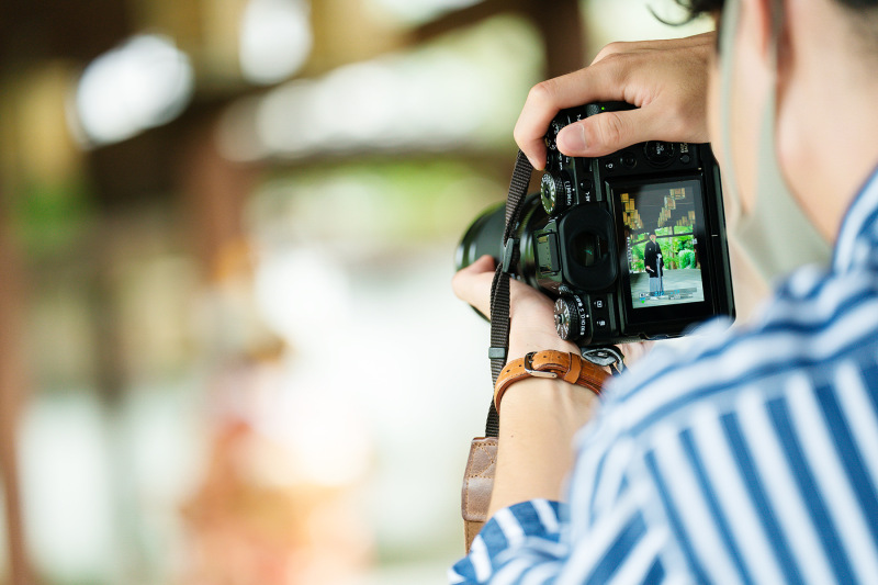 京都 美翔苑（KYOTO BISHOUEN）_女性のフォトグラファーがいる