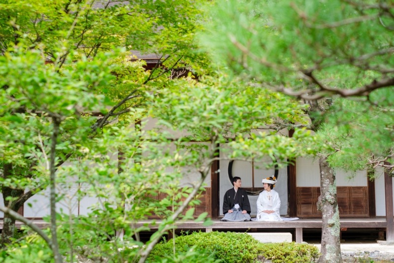 寺院の庭園は眺めるスタイル
