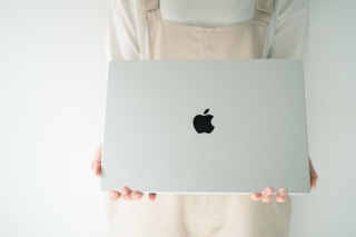 データのダウンロード形式で納品