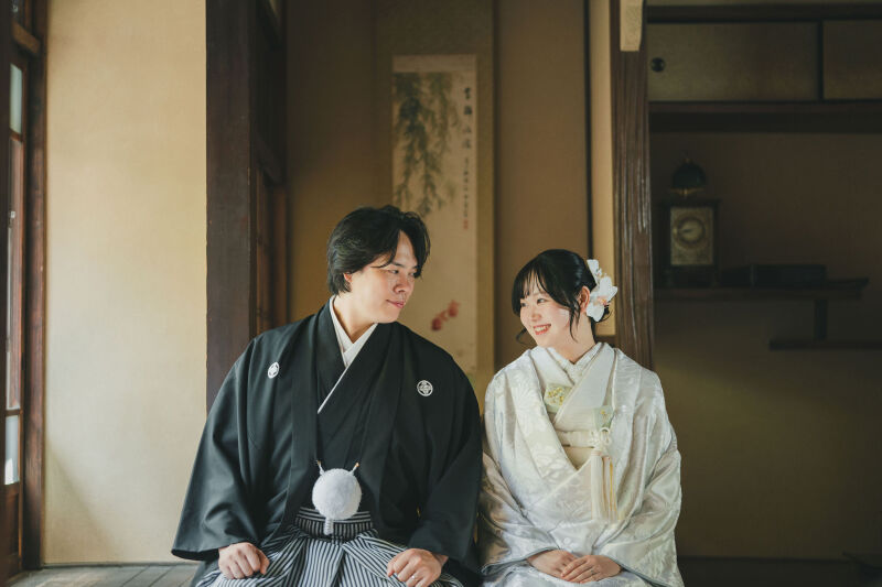 【10月限定】京町家&祇園少し和装2着プラン|白無垢と色打掛が着用できる