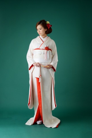 掛下　アピオ白