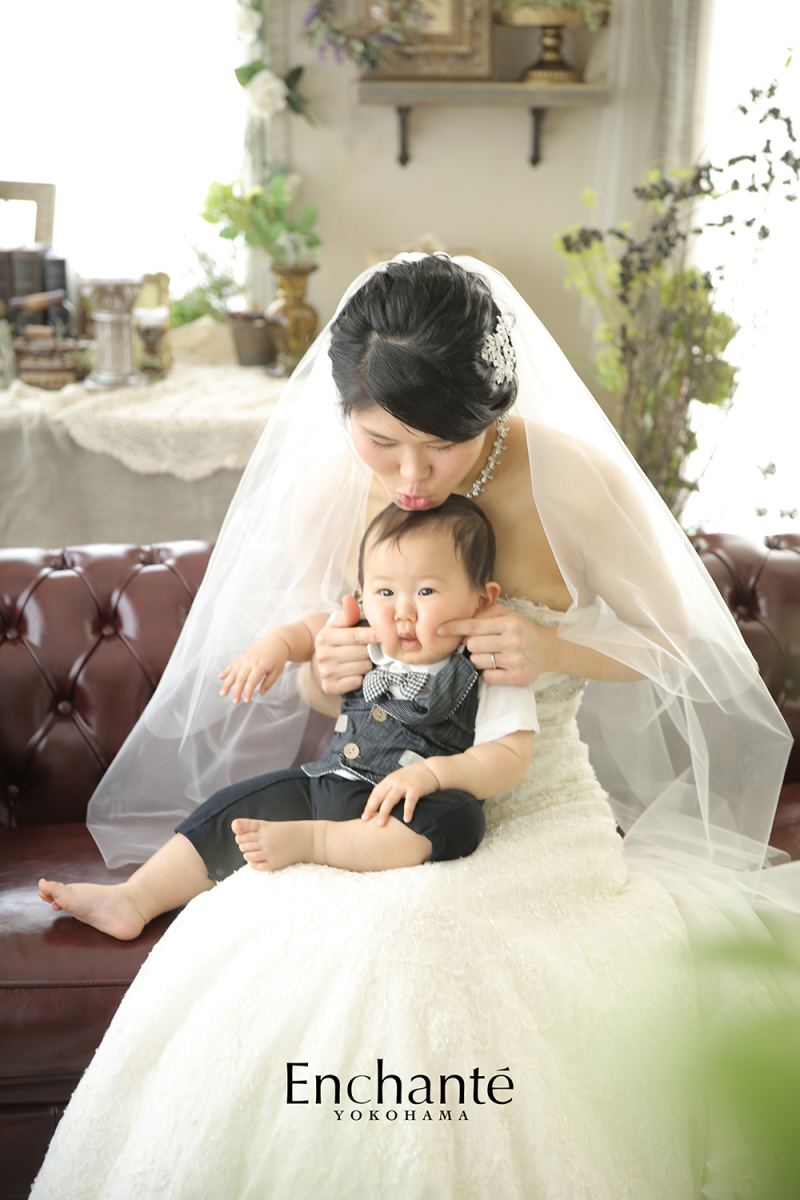 ほっぺをムギュっ