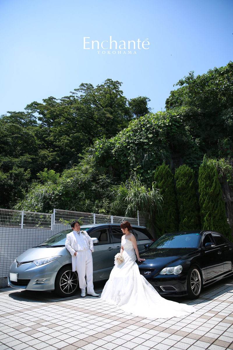 晴天の下、愛車と一緒に