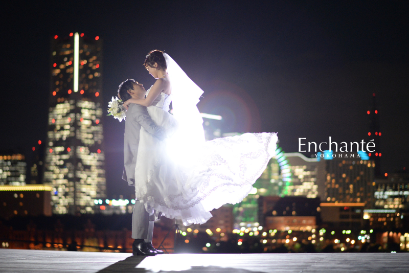 きらびやかなみなとみらいの夜景につつまれて