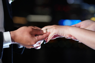 指輪もしっかり