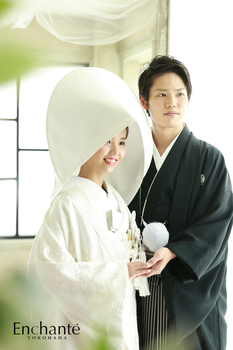 手と手をとって