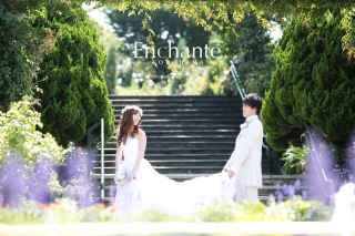 暖かい光の中ロケーションフォト。