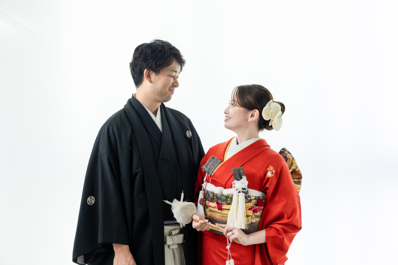 アンシャンテ横浜_色打掛・着物が豊富