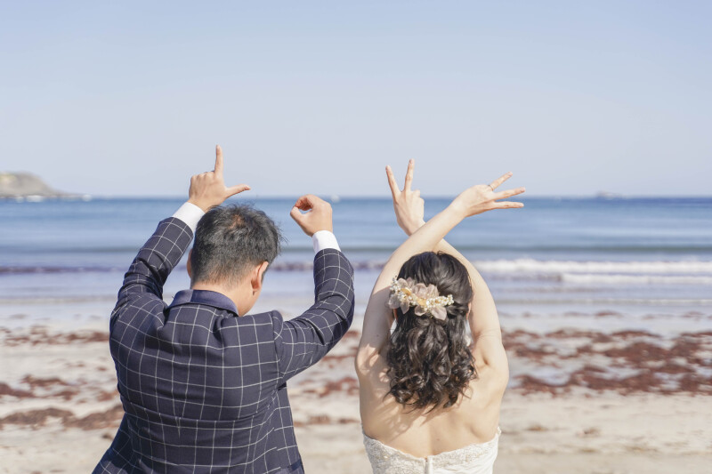 海までの移動は当店所有の車で!