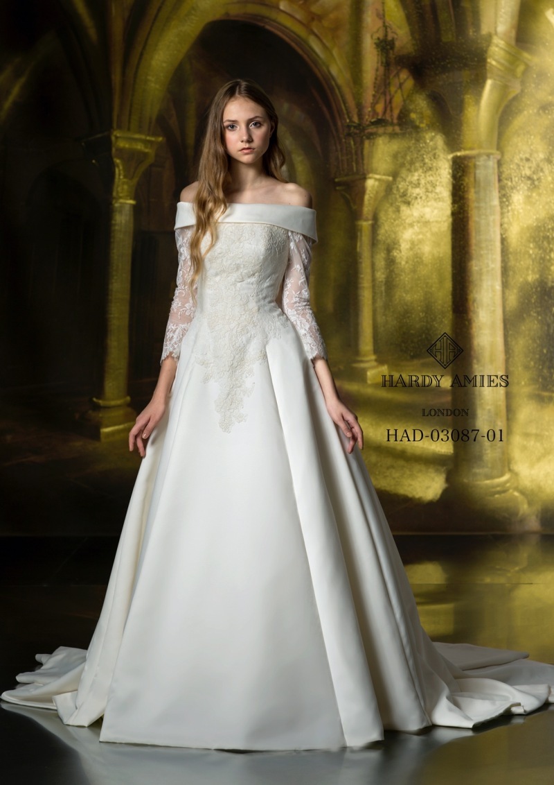 事前に衣装のフィッティングができる