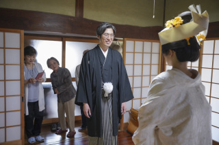 アンシャンテ横浜_新郎新婦2人のルーツ「実家でウェディングフォト」