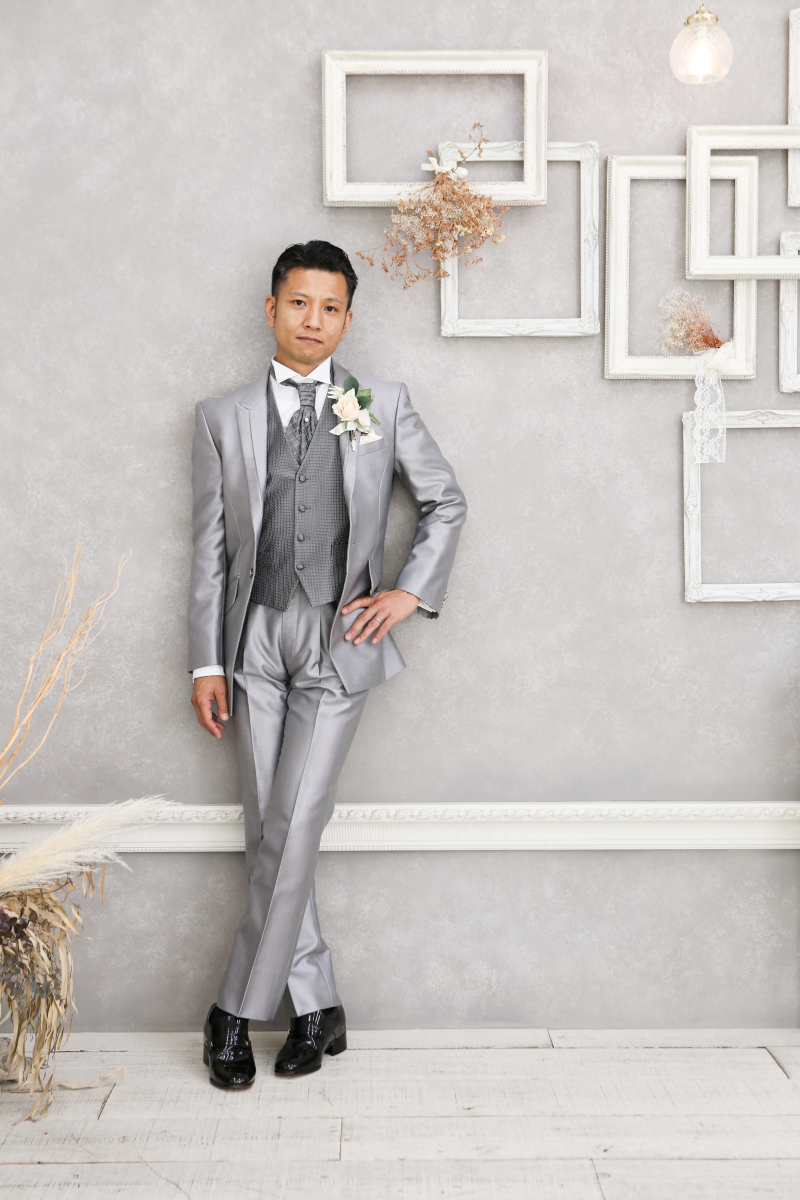 ご新郎様もソロで