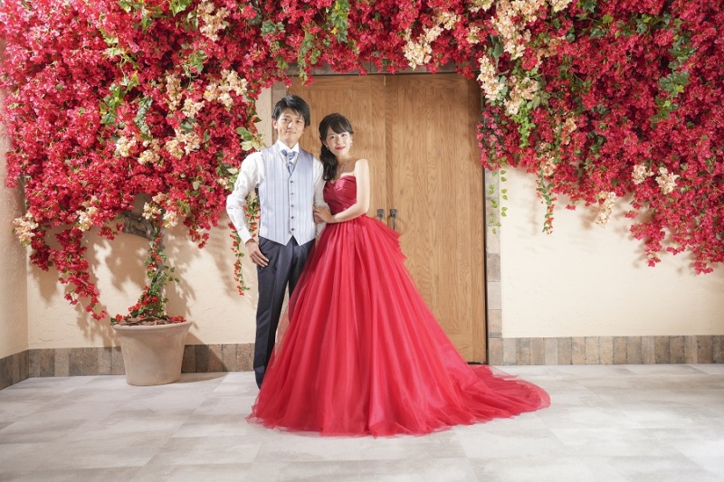 結婚式本番とは別の衣装で撮影を♪