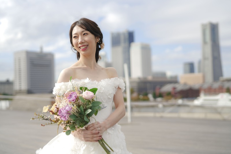 みなとみらいを背景に