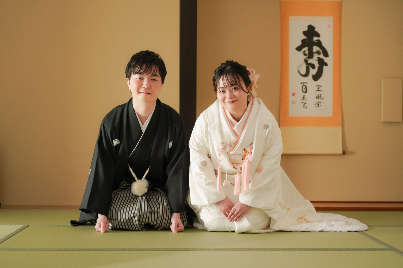 つつましく、晴れやかに