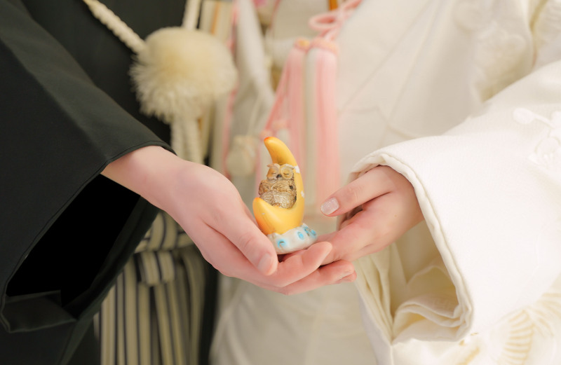 三日月にフクロウ