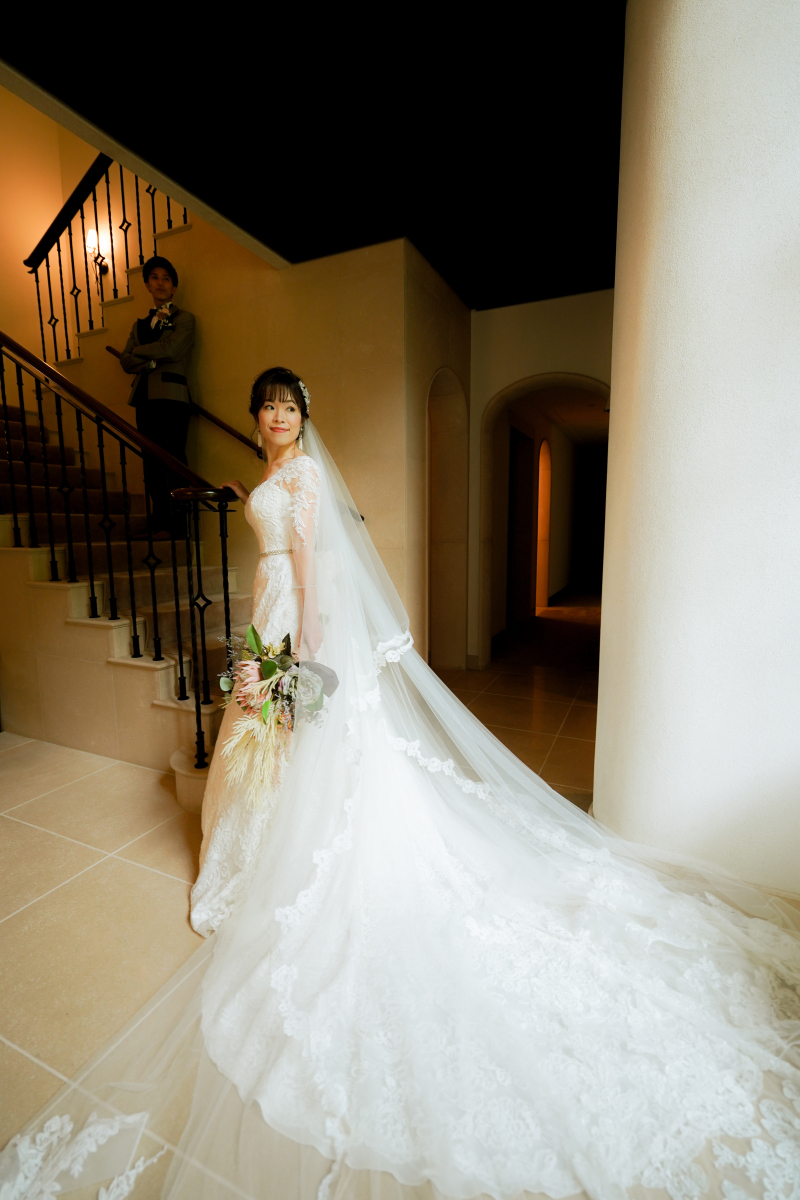 吹き抜けの玄関ロビー