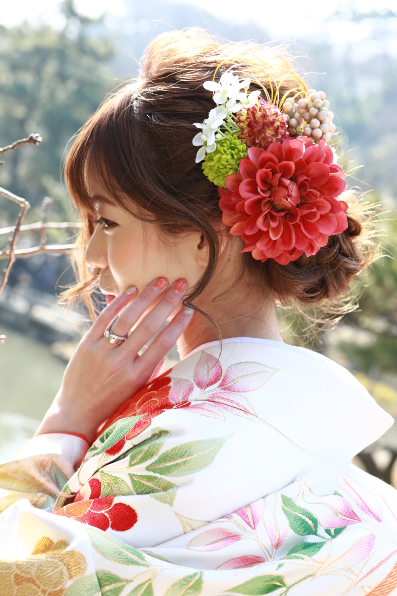 ヘアスタイルもこだわって