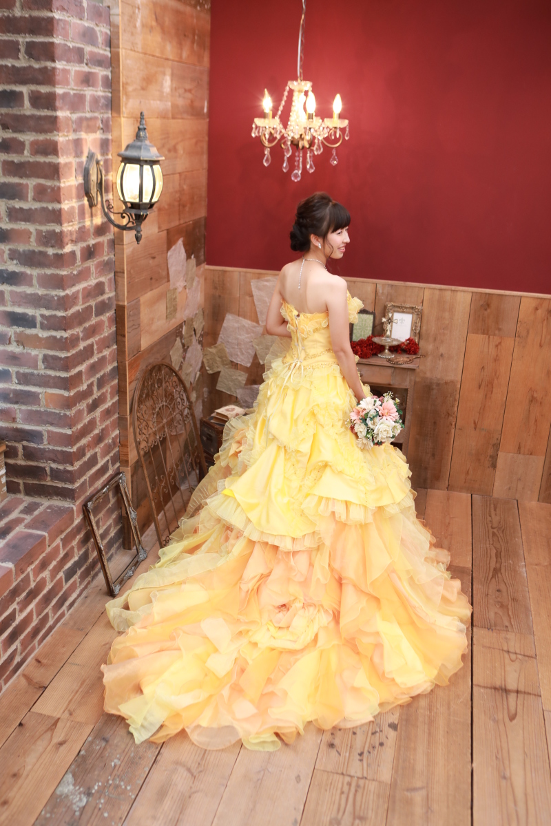 後姿にもこだわって