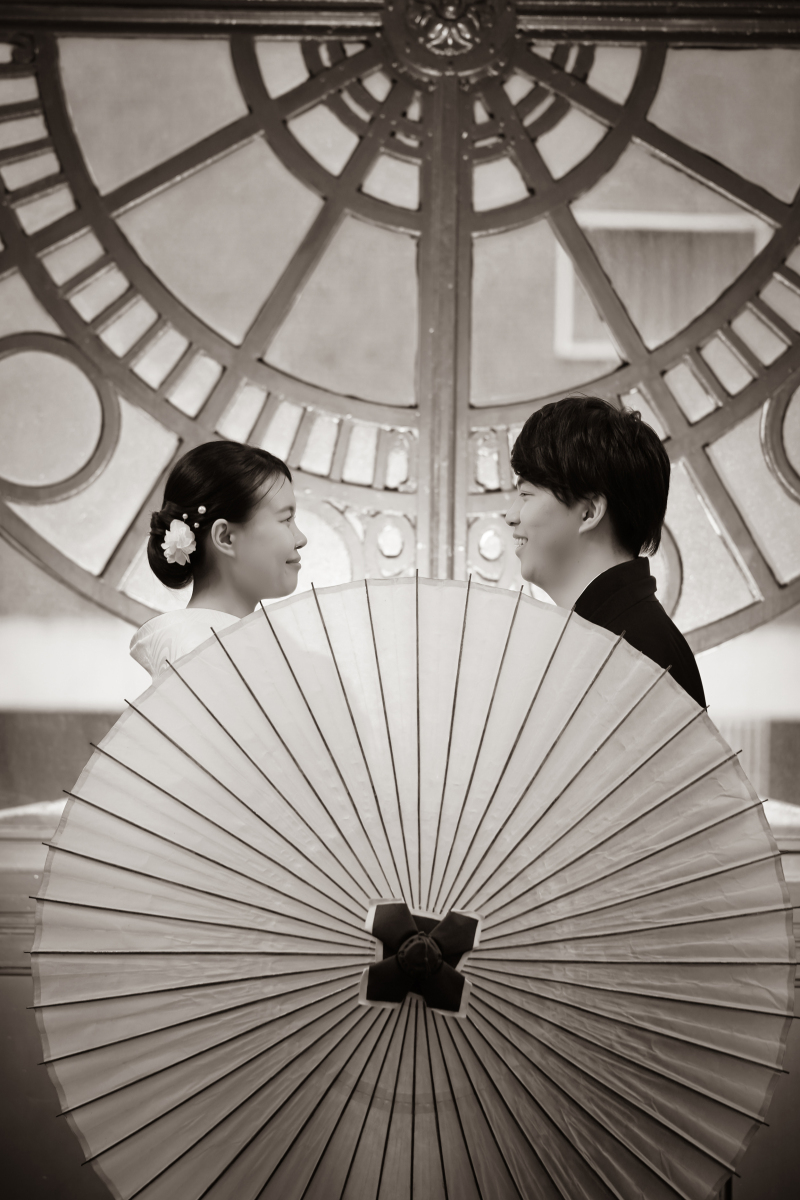 色を脱ぎ、想いを映す