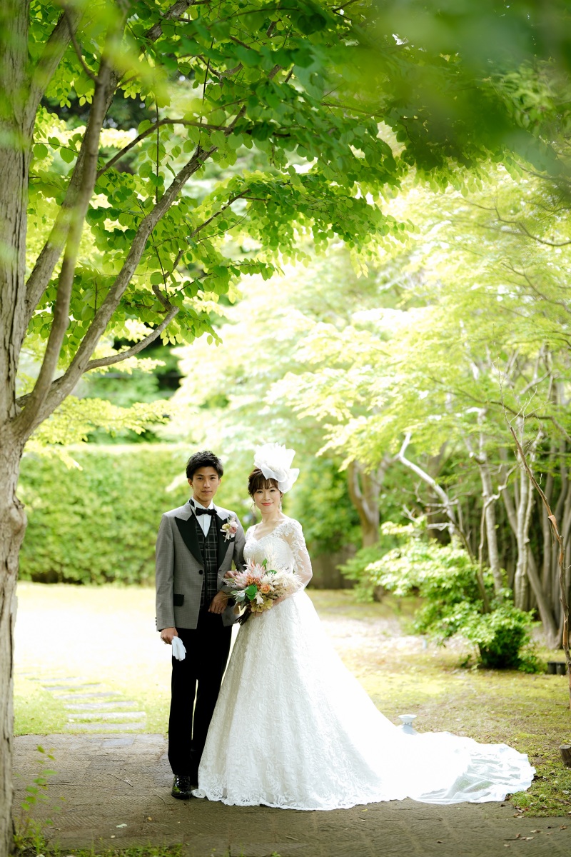 木々の緑が美しいガーデン