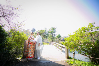 青空の下で和装ロケーション